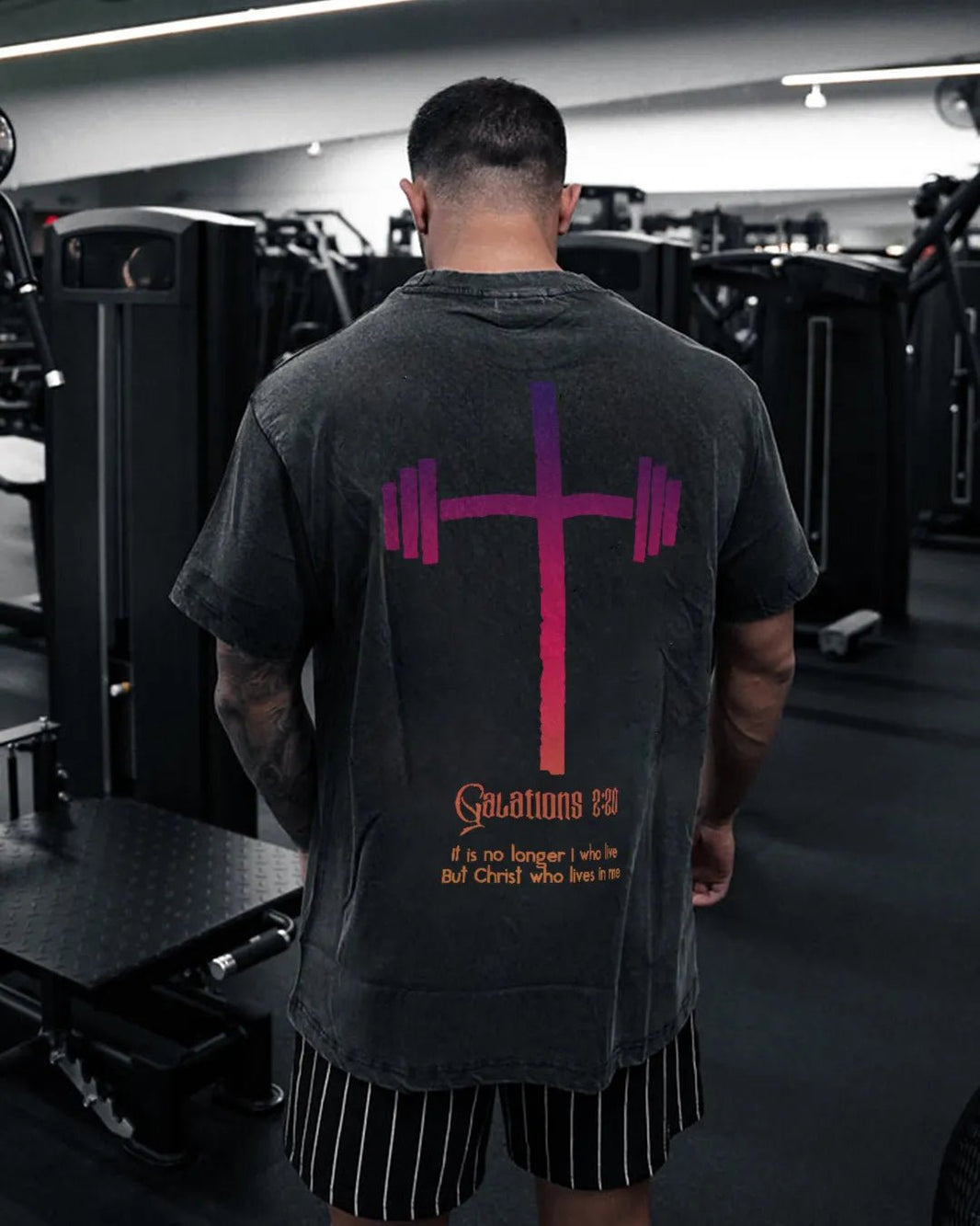 KRISTUS SOM BOR I MEG VASKET T-SKJORTE - Gymfit