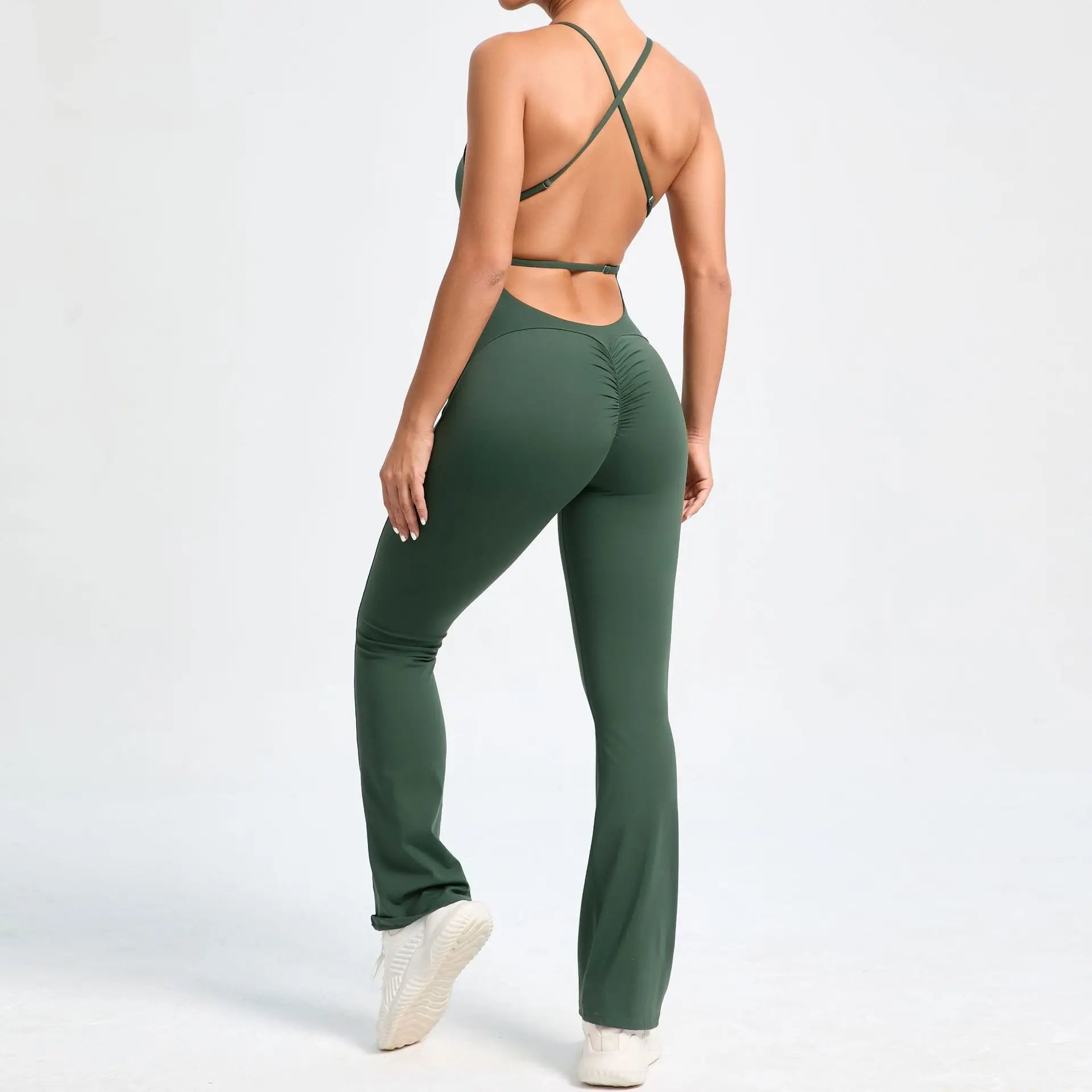 alt
Cross V - ryggscrunch jumpsuit - Gymfit
