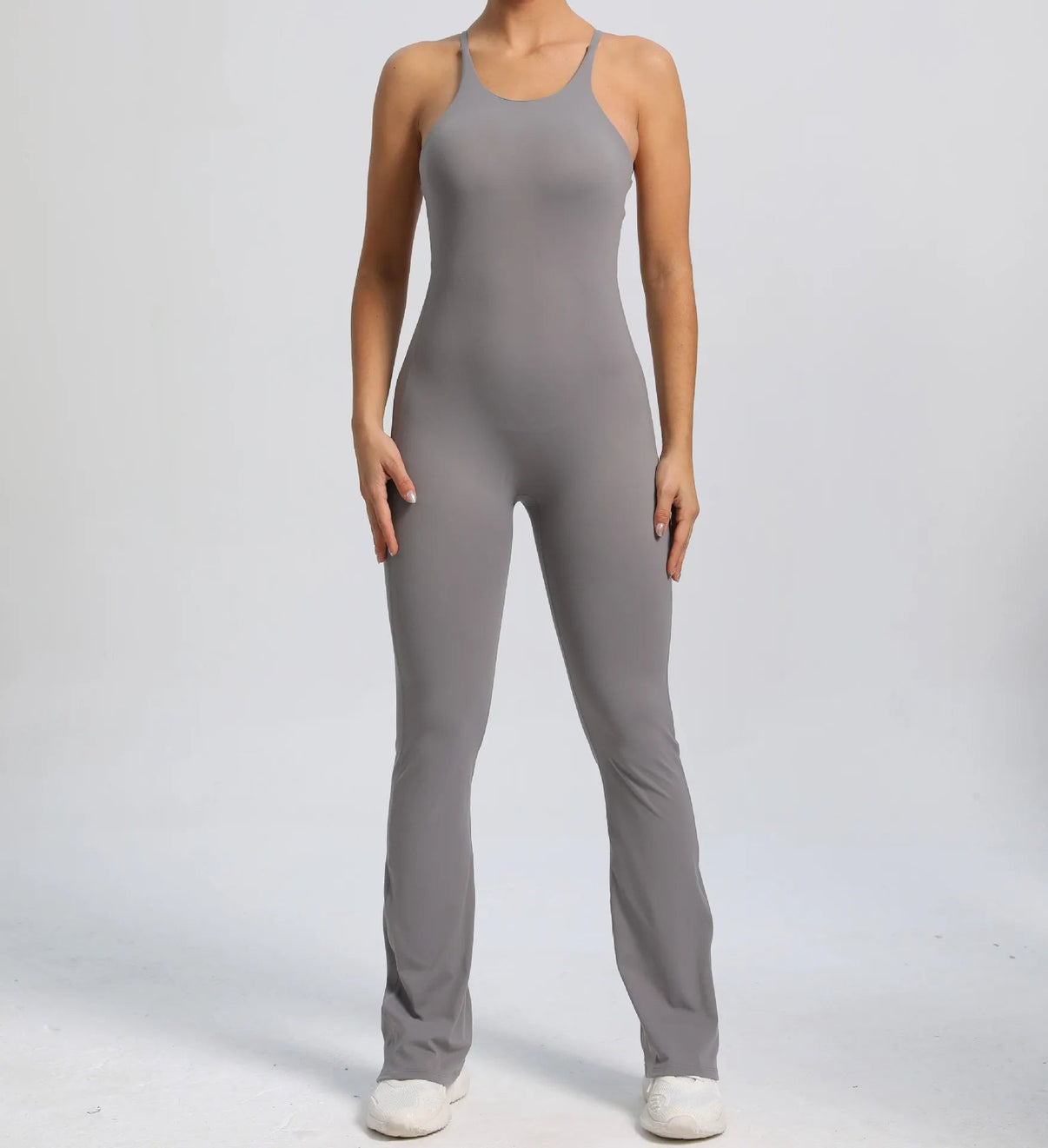 Jumpsuit med kryss-V i ryggen og scrunch - Gymfit
