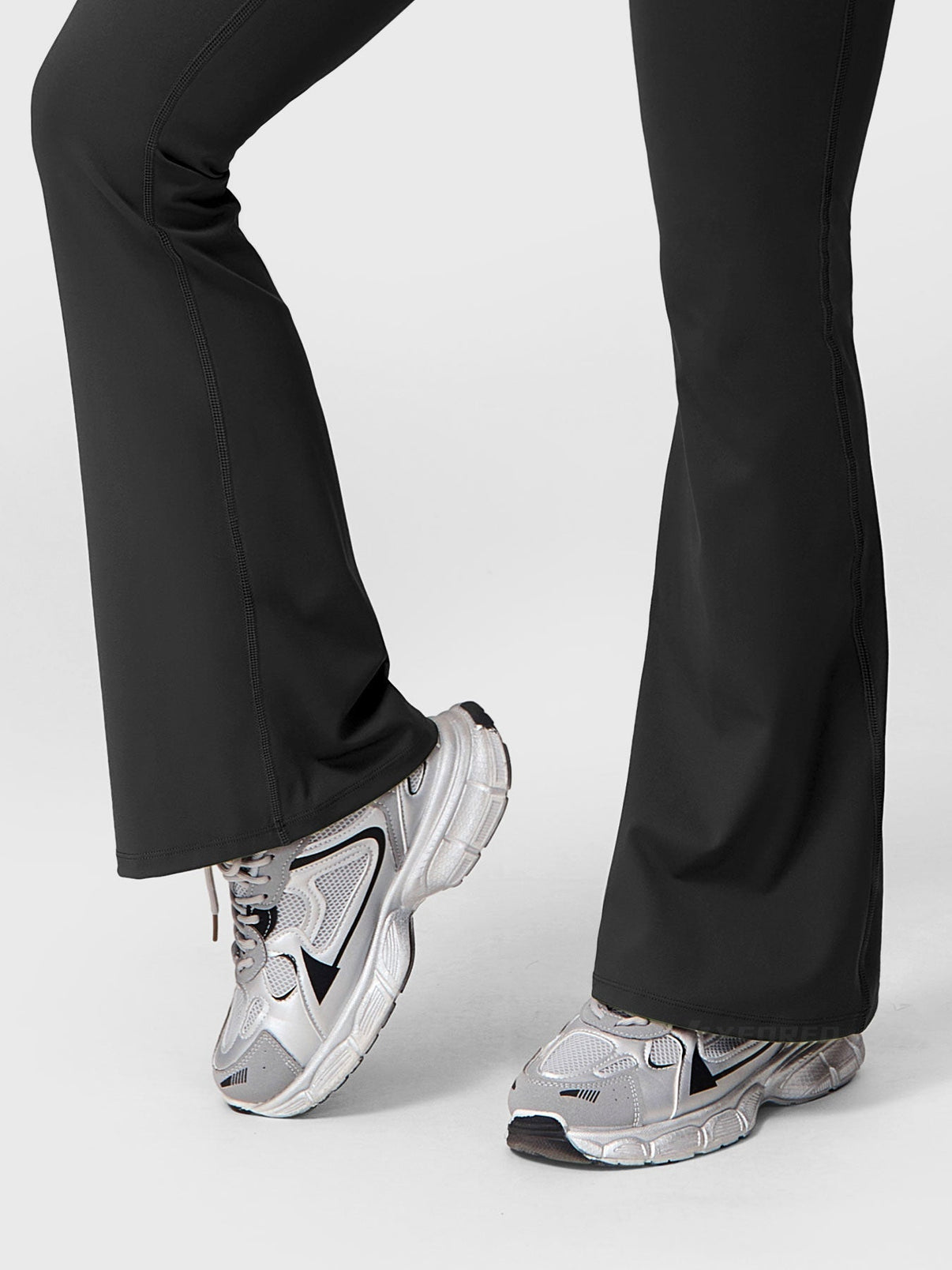Elise leggings med volanglommer og utsvingt bein - Gymfit