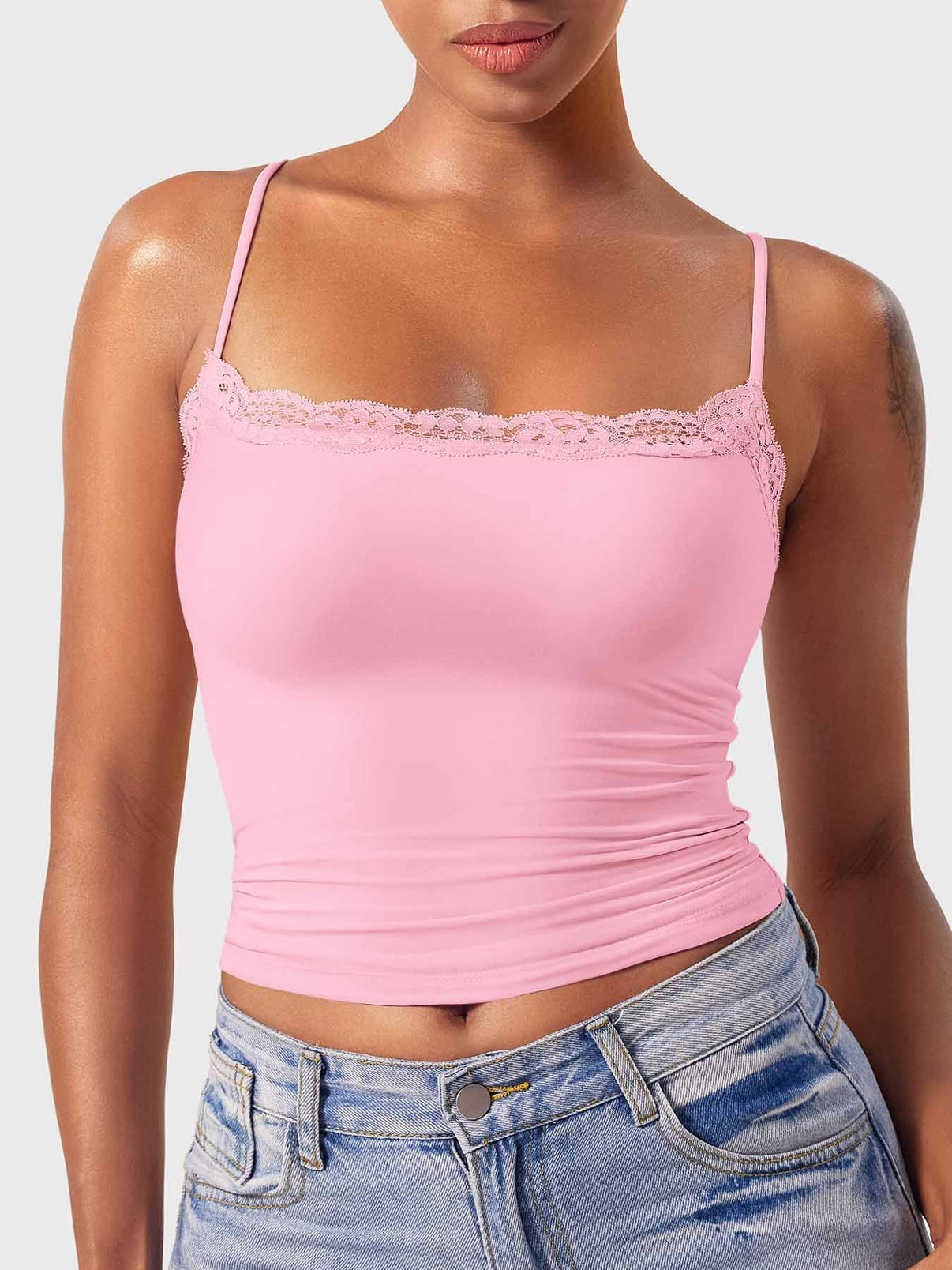 Gymfit Annabely Singlet med firkantet hals og blonder - Gymfit