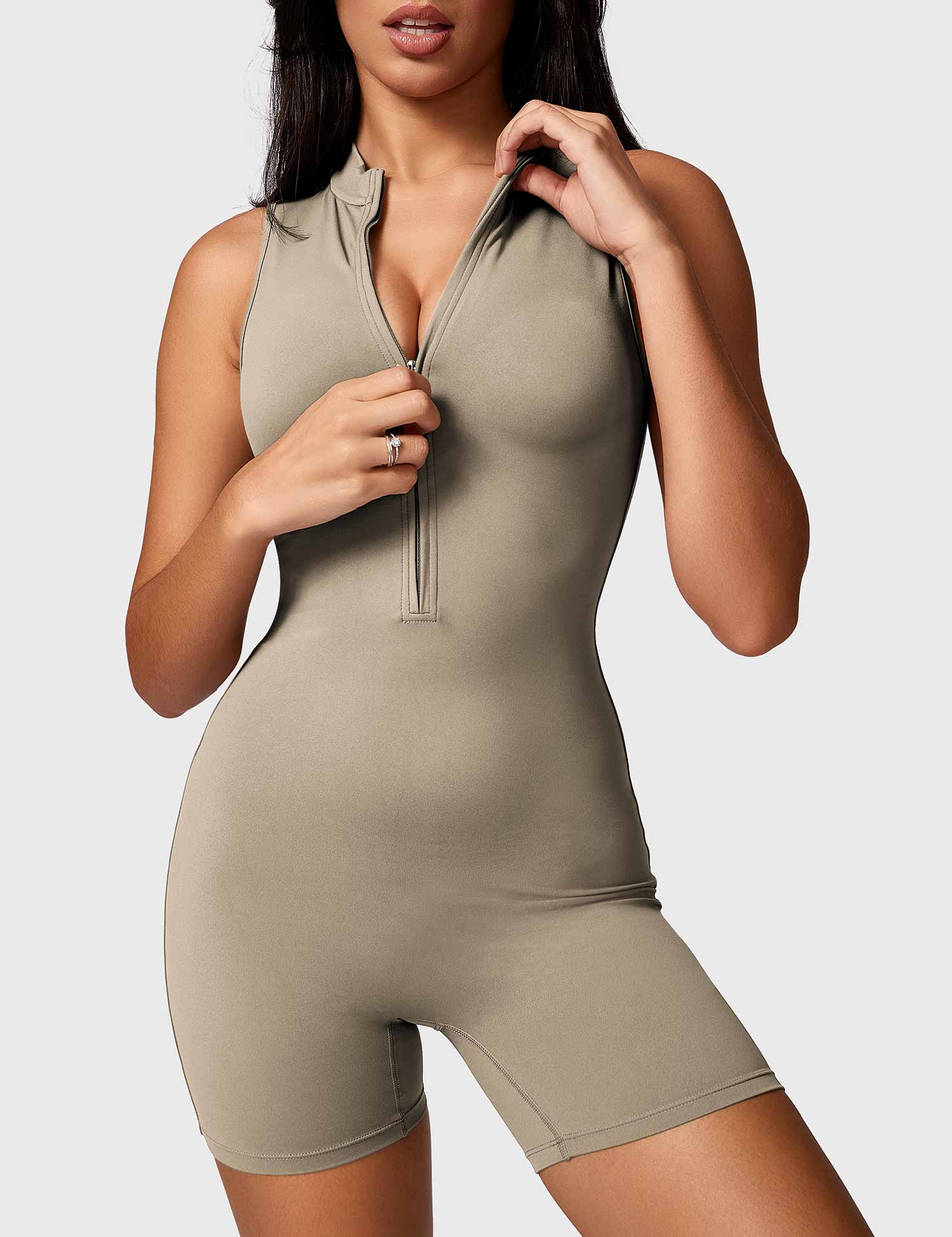 alt
Gymfit Belle ermeløs jumpsuit med glidelås - Gymfit