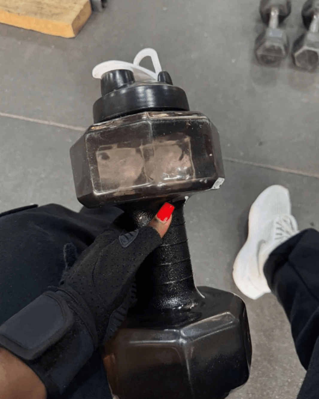 alt
Gymfit Dumbbell-vannflaske - Gymfit
