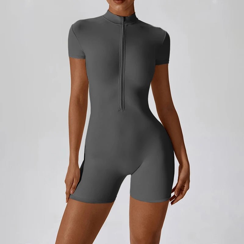 alt
Gymfit Jumpsuit - kort med glidelås - Gymfit