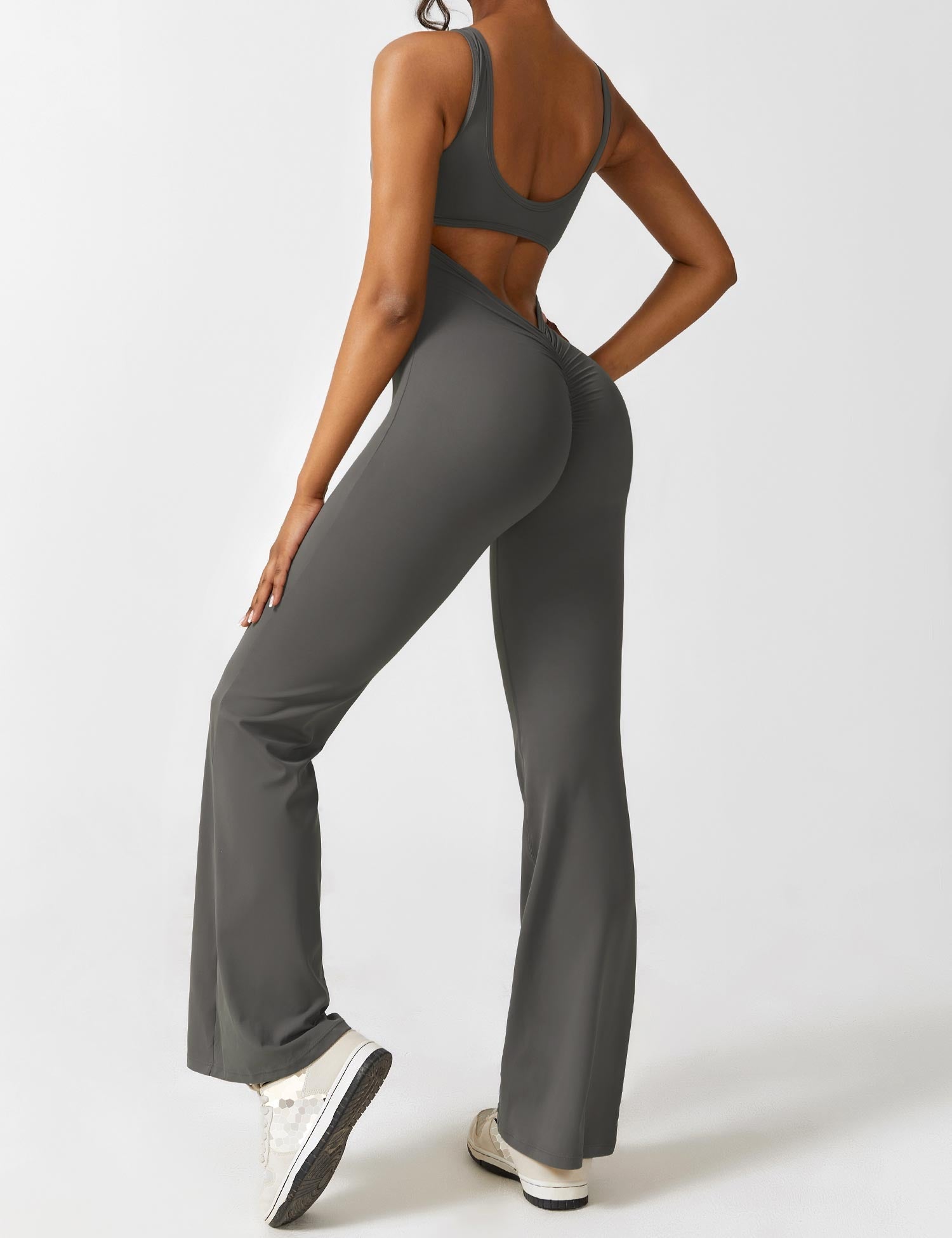 alt
Gymfit Jumpsuit V - rygg med flare-leg - Gymfit