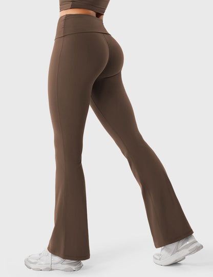 alt
Gymfit Romola leggings med nedbrettet linning og utsvingte ben - Gymfit