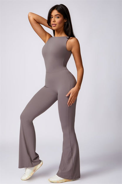 alt
Gymfit U-formet Flare Jumpsuit - Gymfit