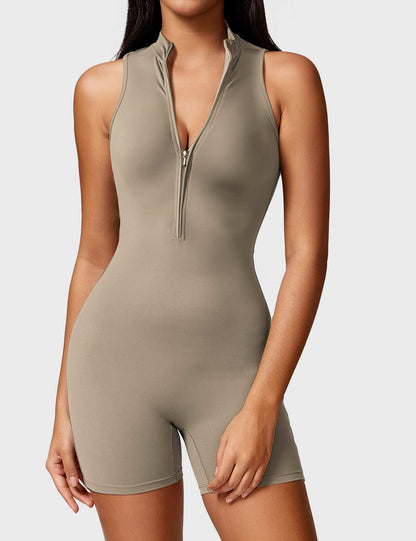 alt
Gymfit Belle ermeløs jumpsuit med glidelås - Gymfit